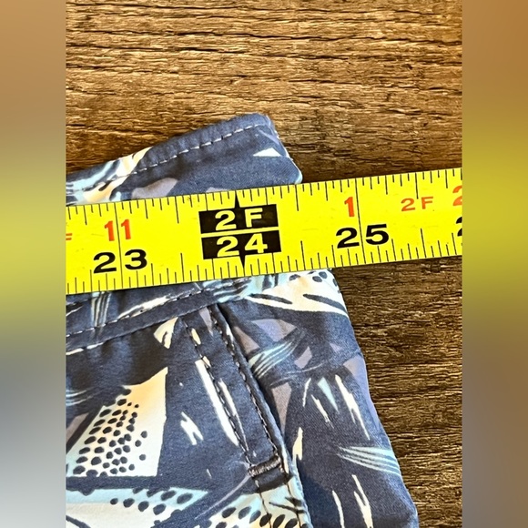 Vineyard Vines Fish Swim Trunks Size XXL Board Shorts Blue All Over Print‎ C29 - Picture 4 of 11